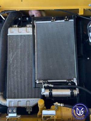 高機動性 320D 燃料効率の良いエンジン付きの古着のカモ掘削機