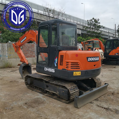 ユーザーフレンドリーな操作 DH55 使われた Doosan Excavator 5.5t プロフェッショナルにメンテナンス