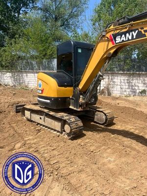 汎用型掘削機 Sany SY55C 様々な建設用途