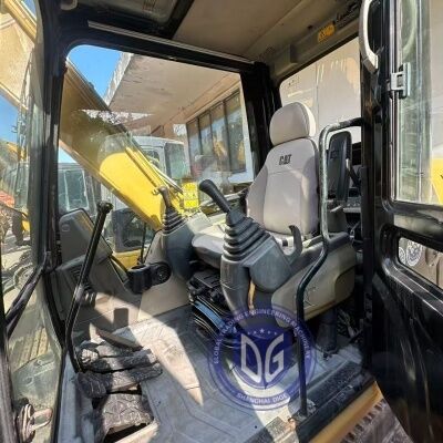 中古キャタピラー CAT307D掘削機 コンパクト 効率よく 稼働準備 熱売り